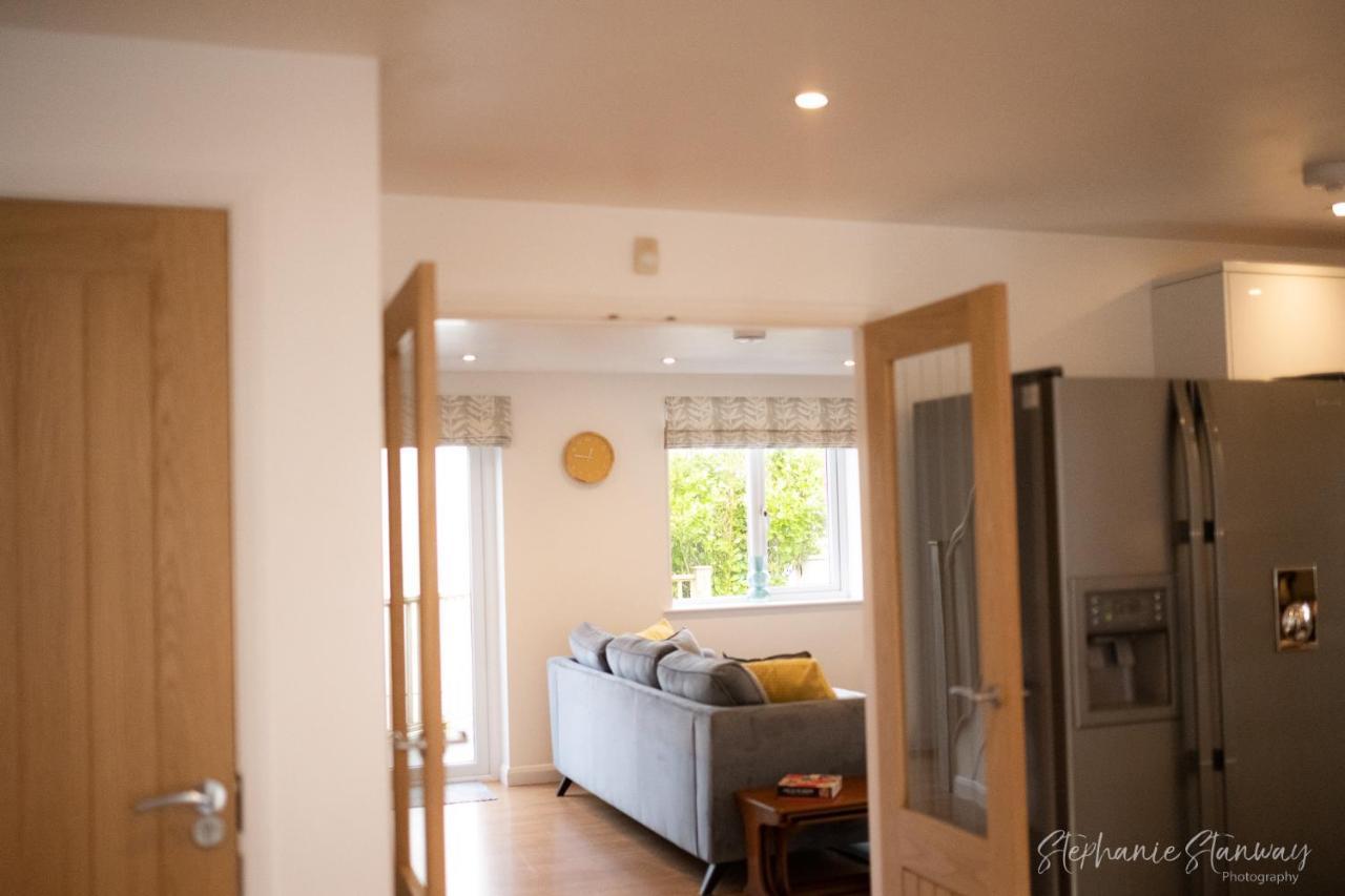 The Lookout, Modern Home From Home, Sleeps 5, With Private Parking & Outside Terrace St Ives Eksteriør bilde