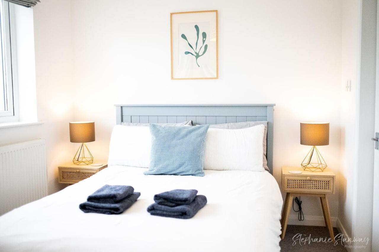 The Lookout, Modern Home From Home, Sleeps 5, With Private Parking & Outside Terrace St Ives Eksteriør bilde