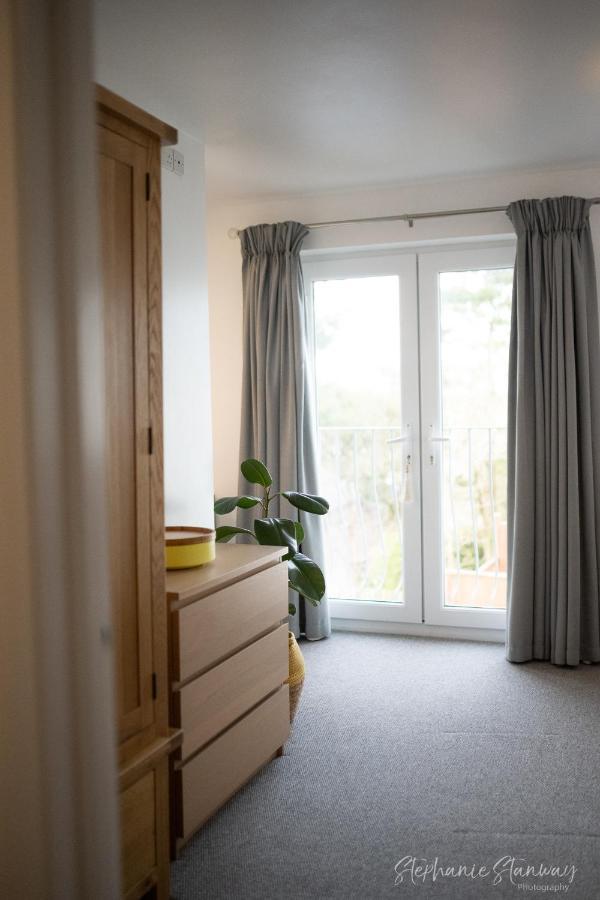 The Lookout, Modern Home From Home, Sleeps 5, With Private Parking & Outside Terrace St Ives Eksteriør bilde